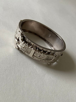 Front view of bangle